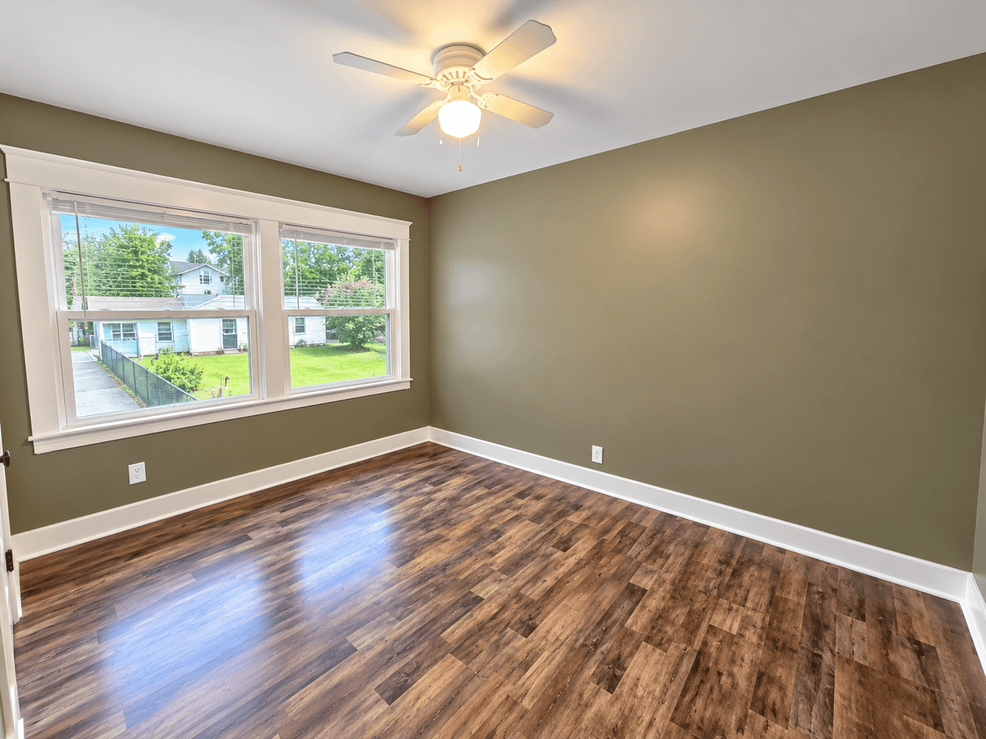 Louisville Apartment: 1801 Roanoke Ave