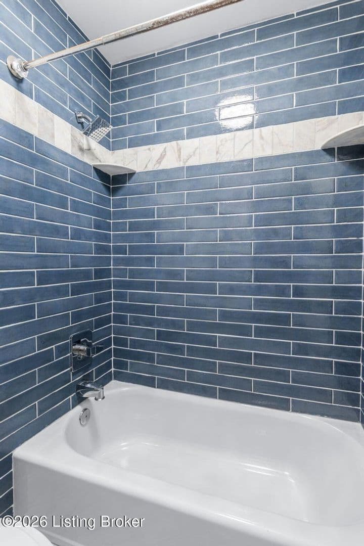 Prospect House: 5718 Moser Farm Rd