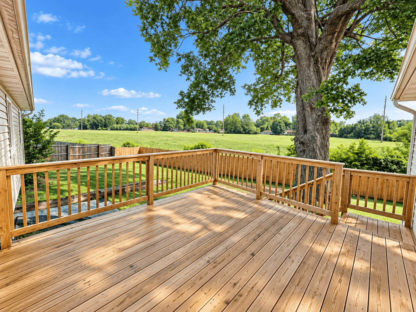 Louisville House: 5501 Landcross