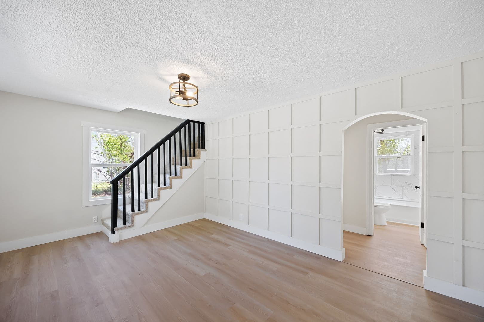 Louisville House: 10306 Easum Rd