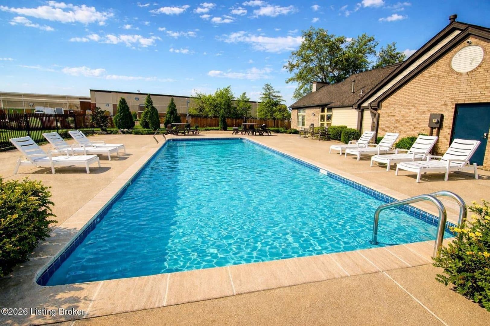 Louisville House: 10300 Southern Meadow Dr
