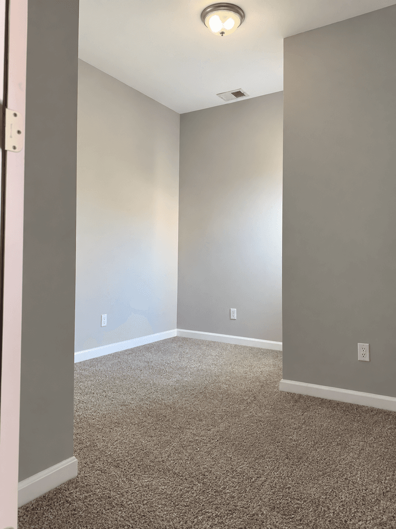 Louisville House: 417 N 20th St