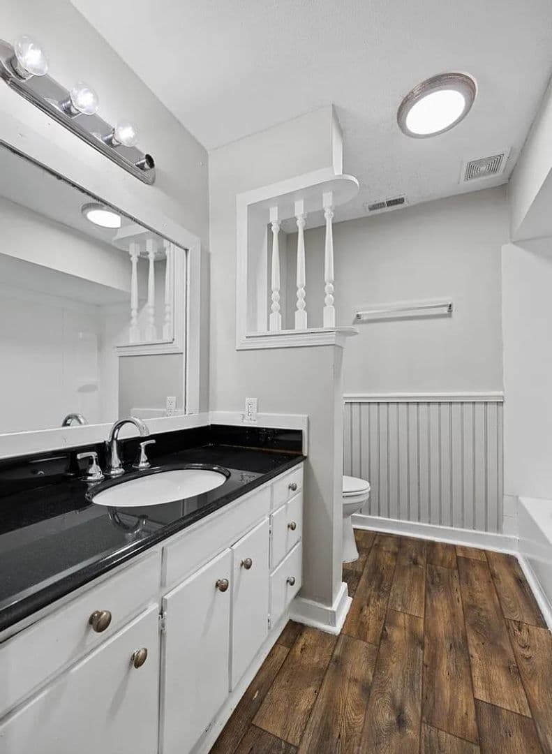 Louisville House: 522 N 29th
