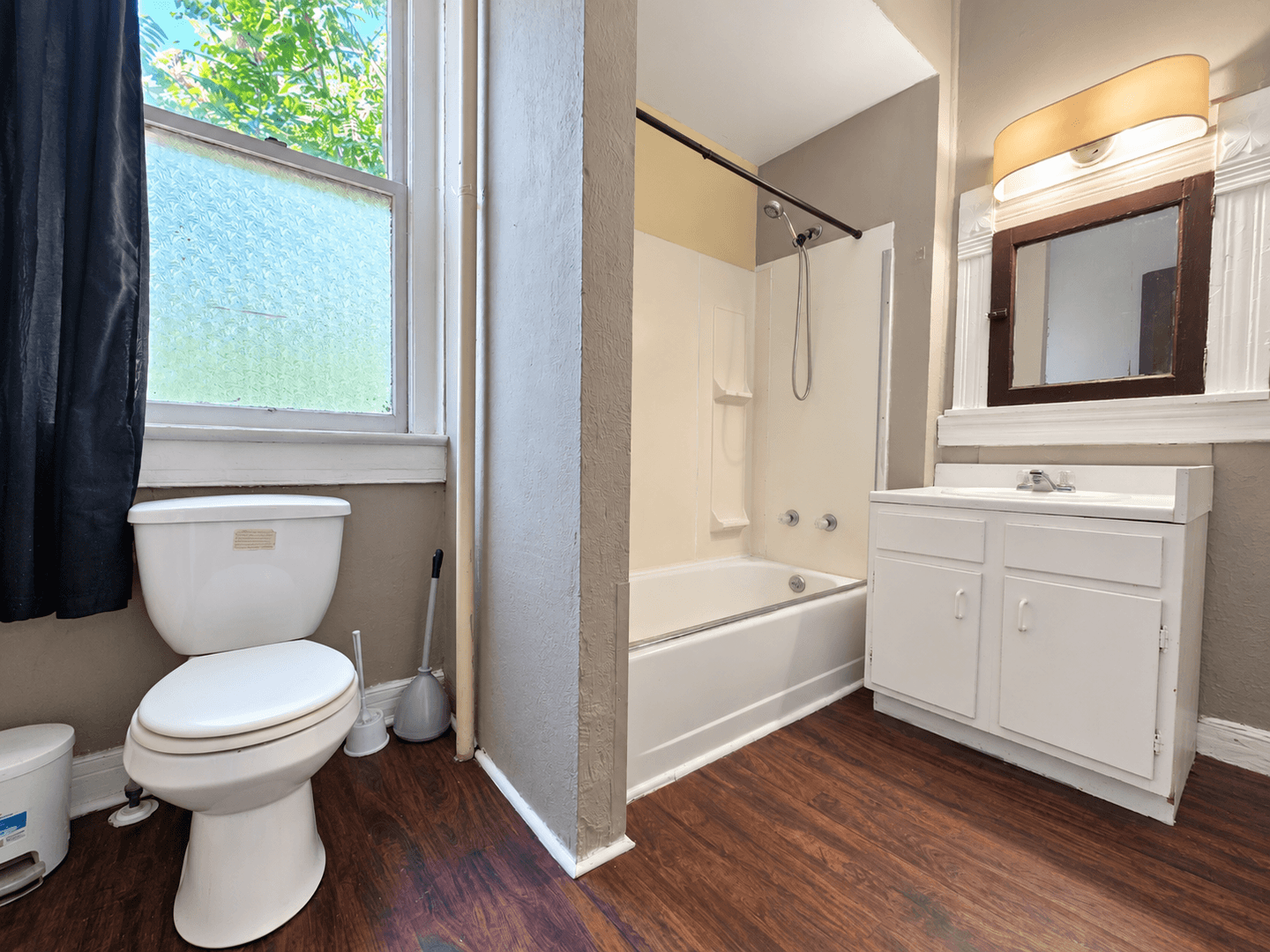 Louisville Apartment: 1516 S 2nd st