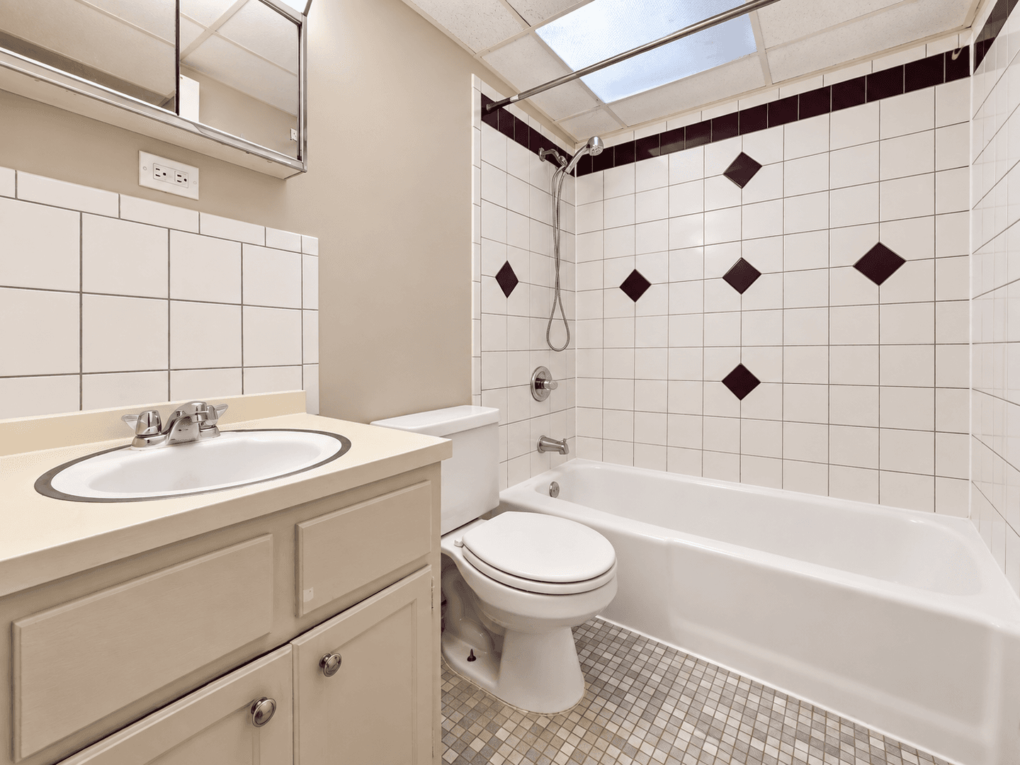 Louisville Apartment: 7320 Southside Dr