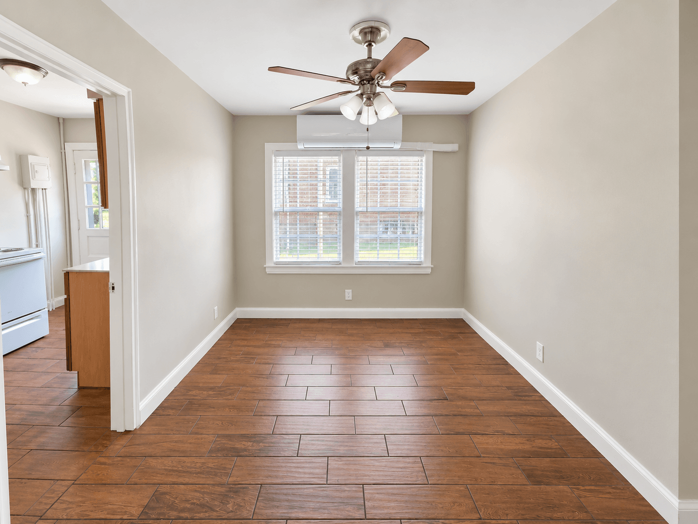 Louisville Apartment: 4327 Southern Pkwy