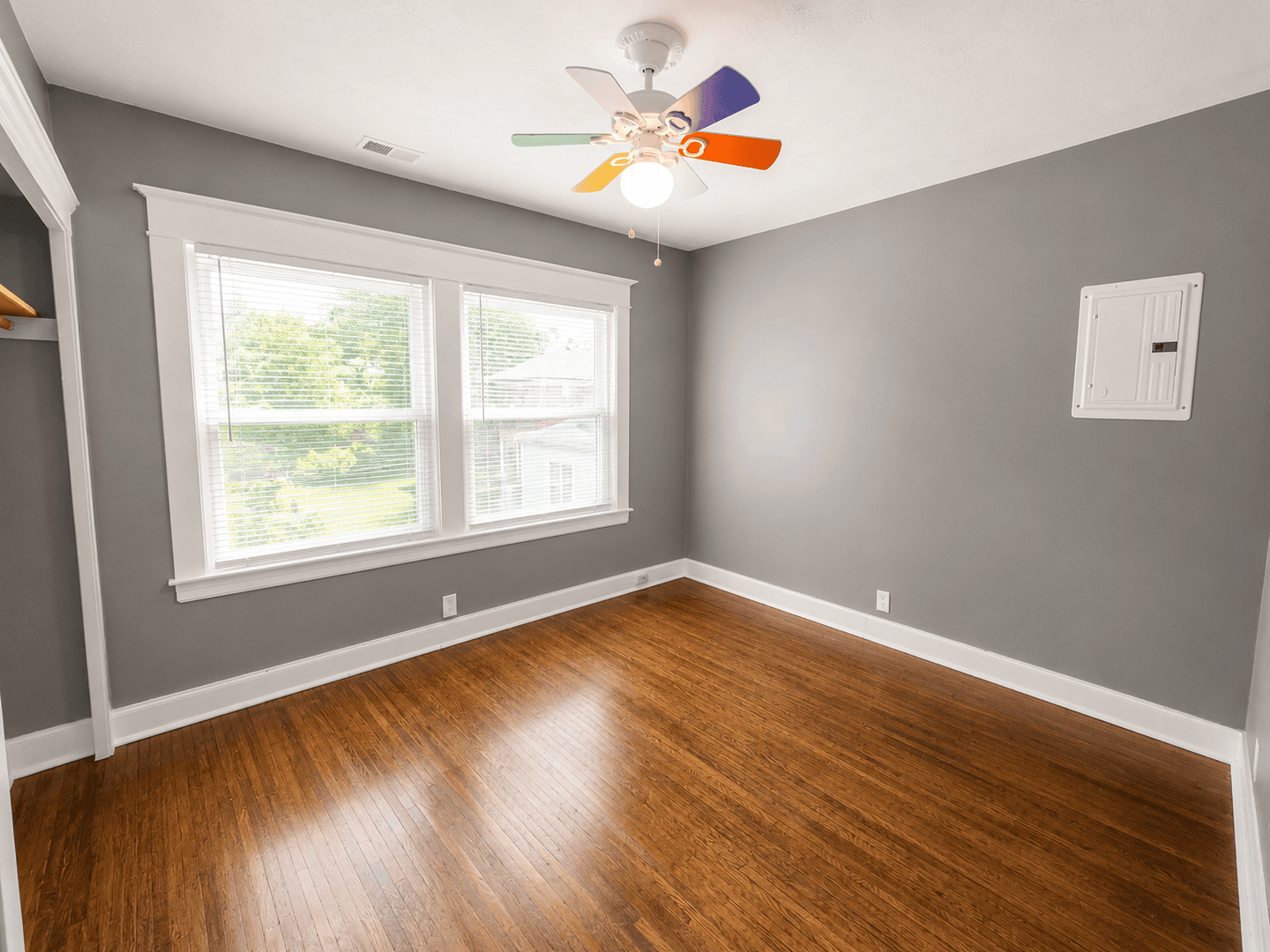 Louisville Apartment: 1801 Roanoke Ave