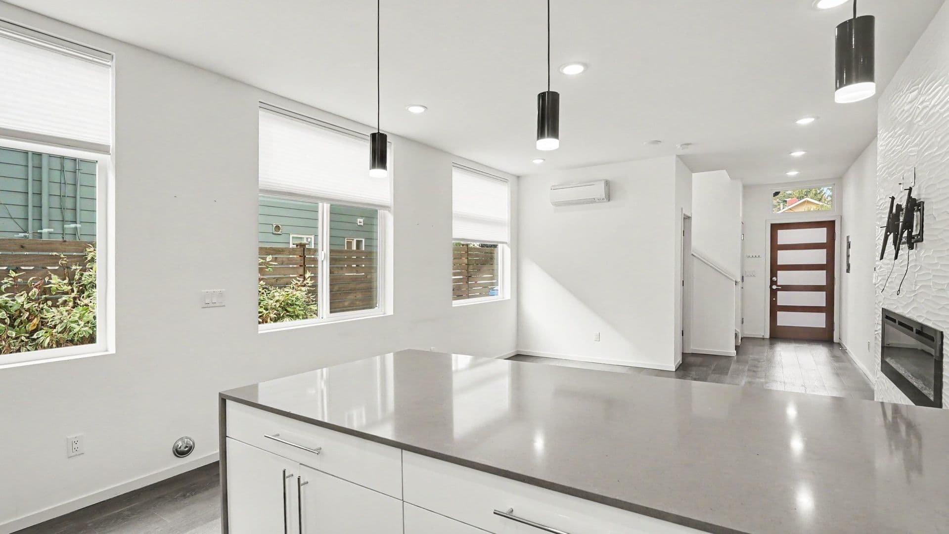 Seattle Townhome: 9250 B 17th Ave SW