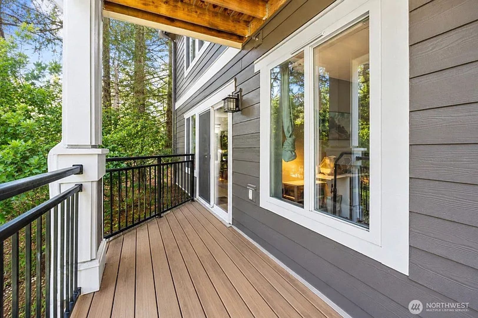 Bellevue House: 5501 Lakemont Blvd. Se Unit 102