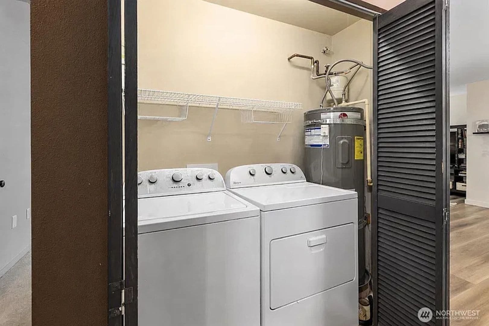 Bellevue House: 5501 Lakemont Blvd. Se Unit 102