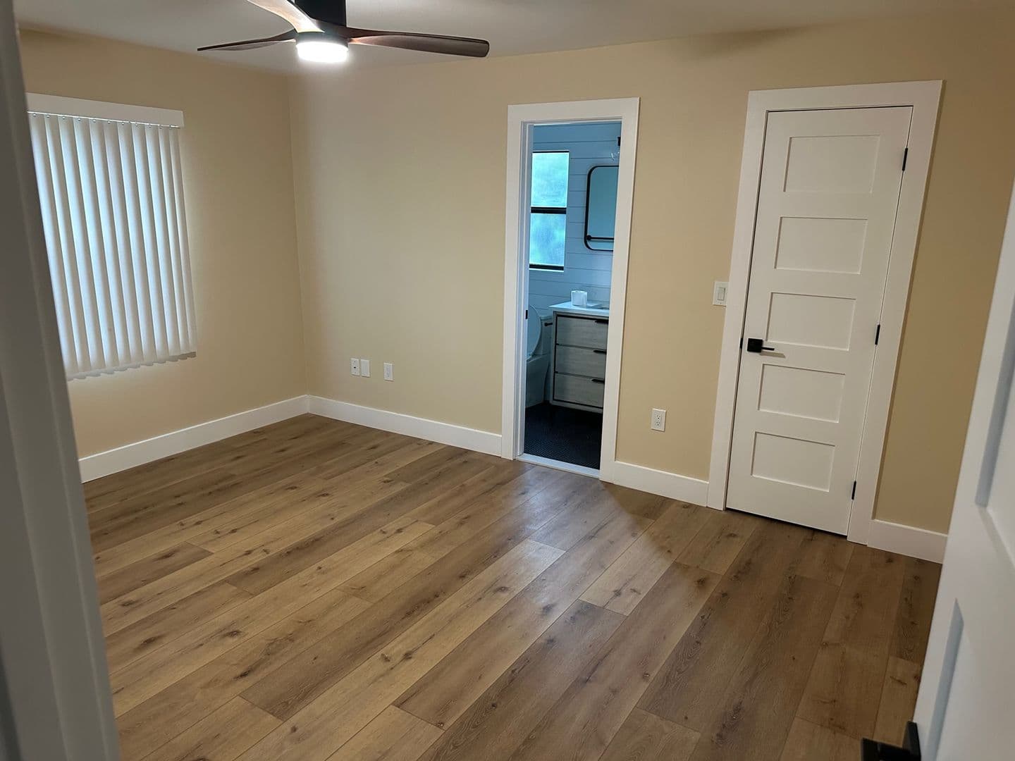 Spring Hill House: 4577 Goldcoast Avenue