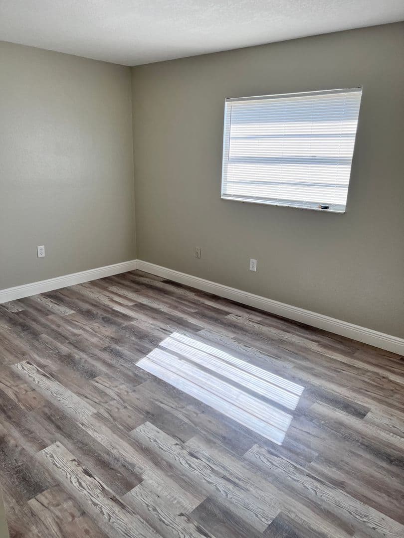 Spring Hill House: 13105 Hanley Dr.