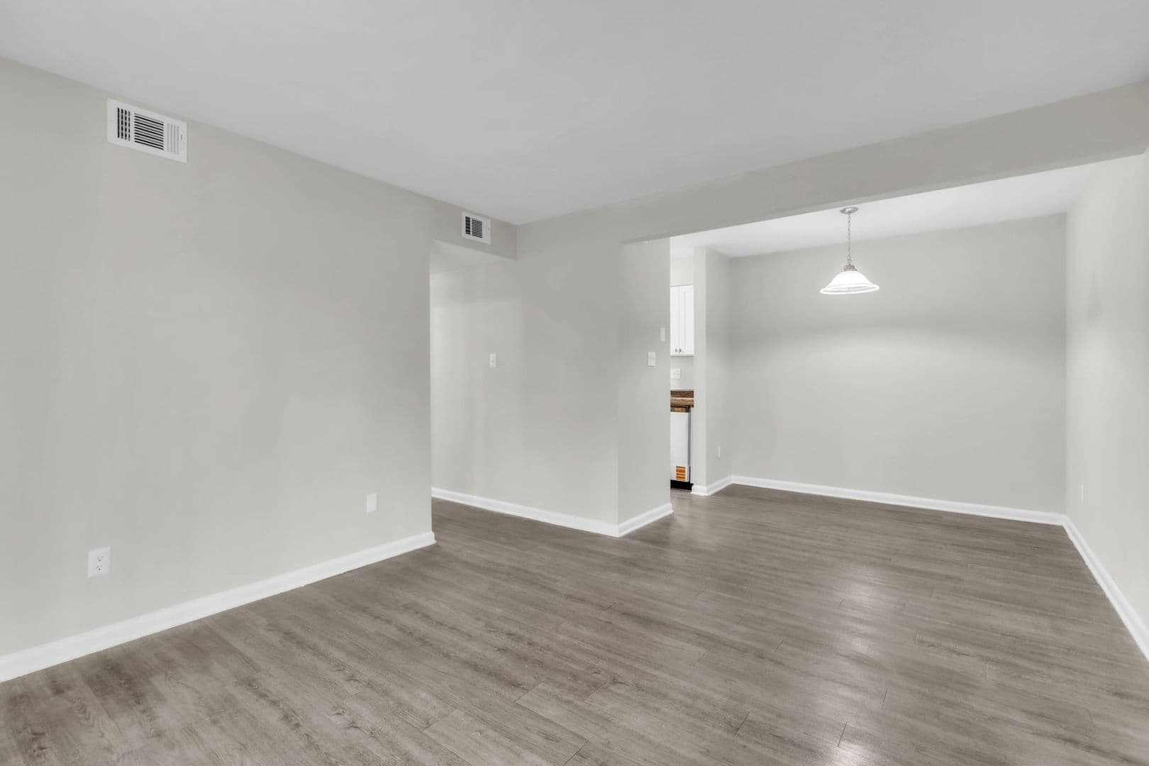 Chesnee Apartment: 208 N. Georgia Ave.