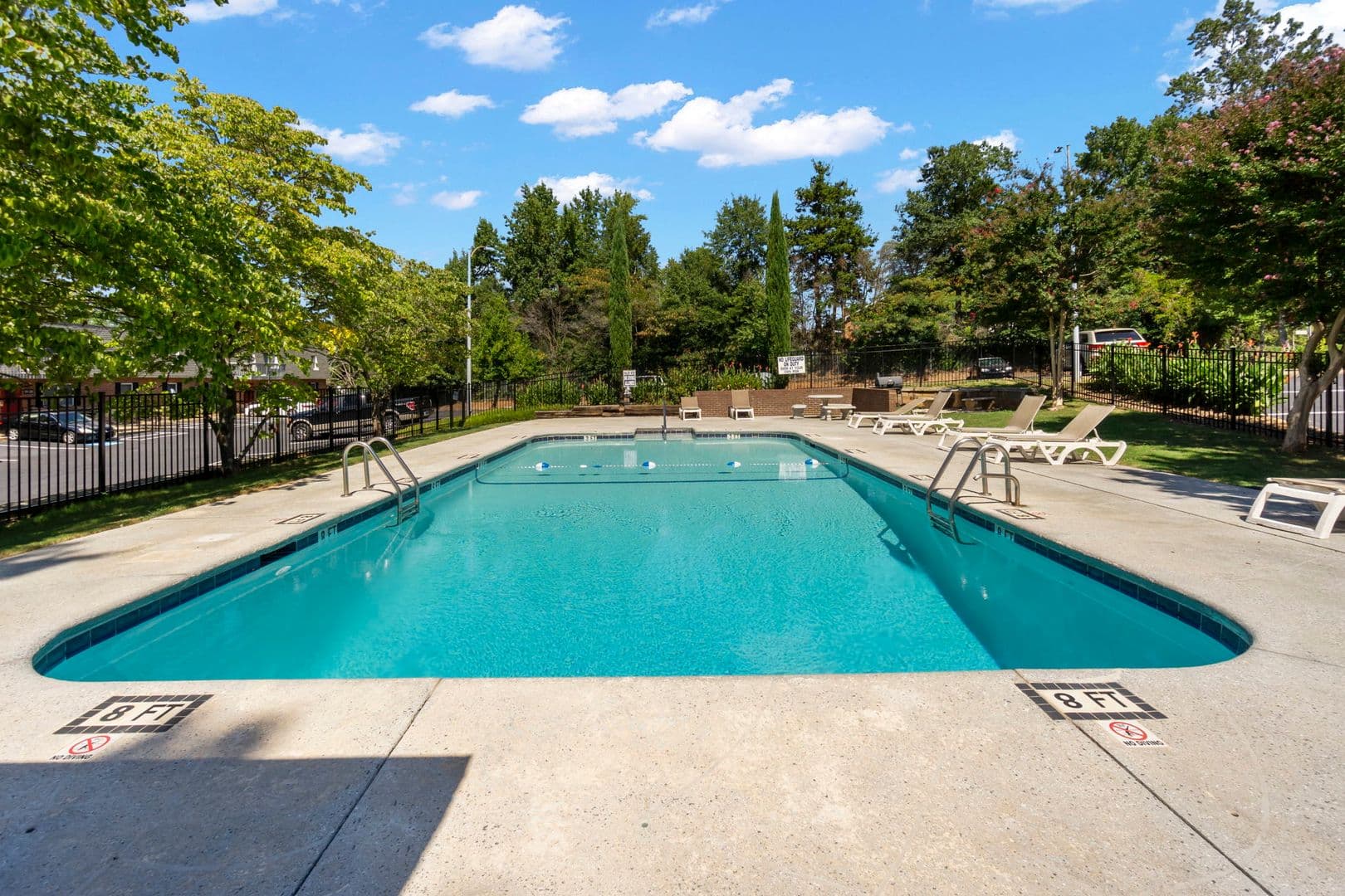 Greenville Apartment: 211 Batesview Dr.