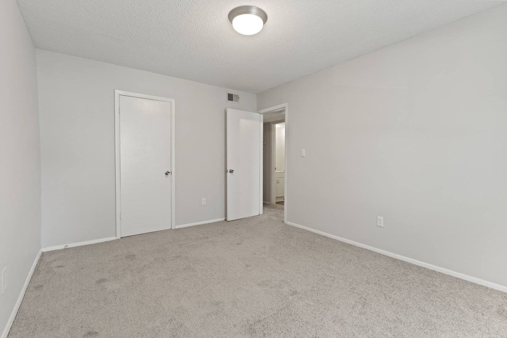 Greenville Apartment: 2413 Wade Hampton Blvd.