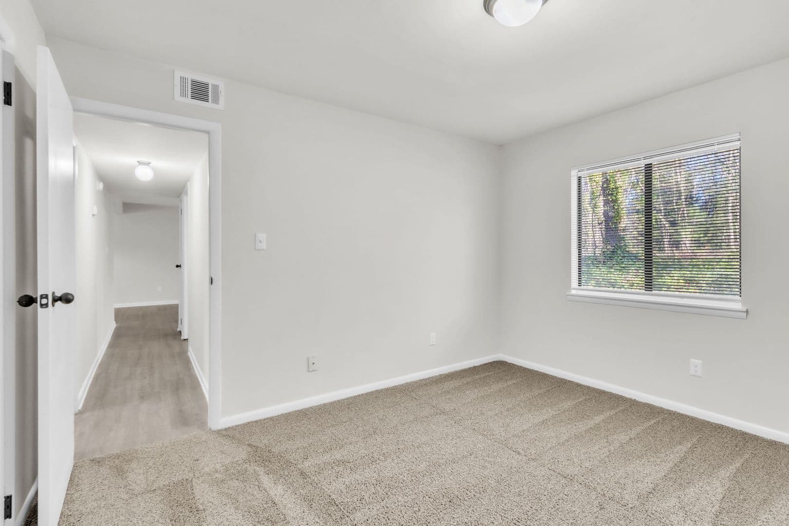 Chesnee Apartment: 208 N. Georgia Ave.
