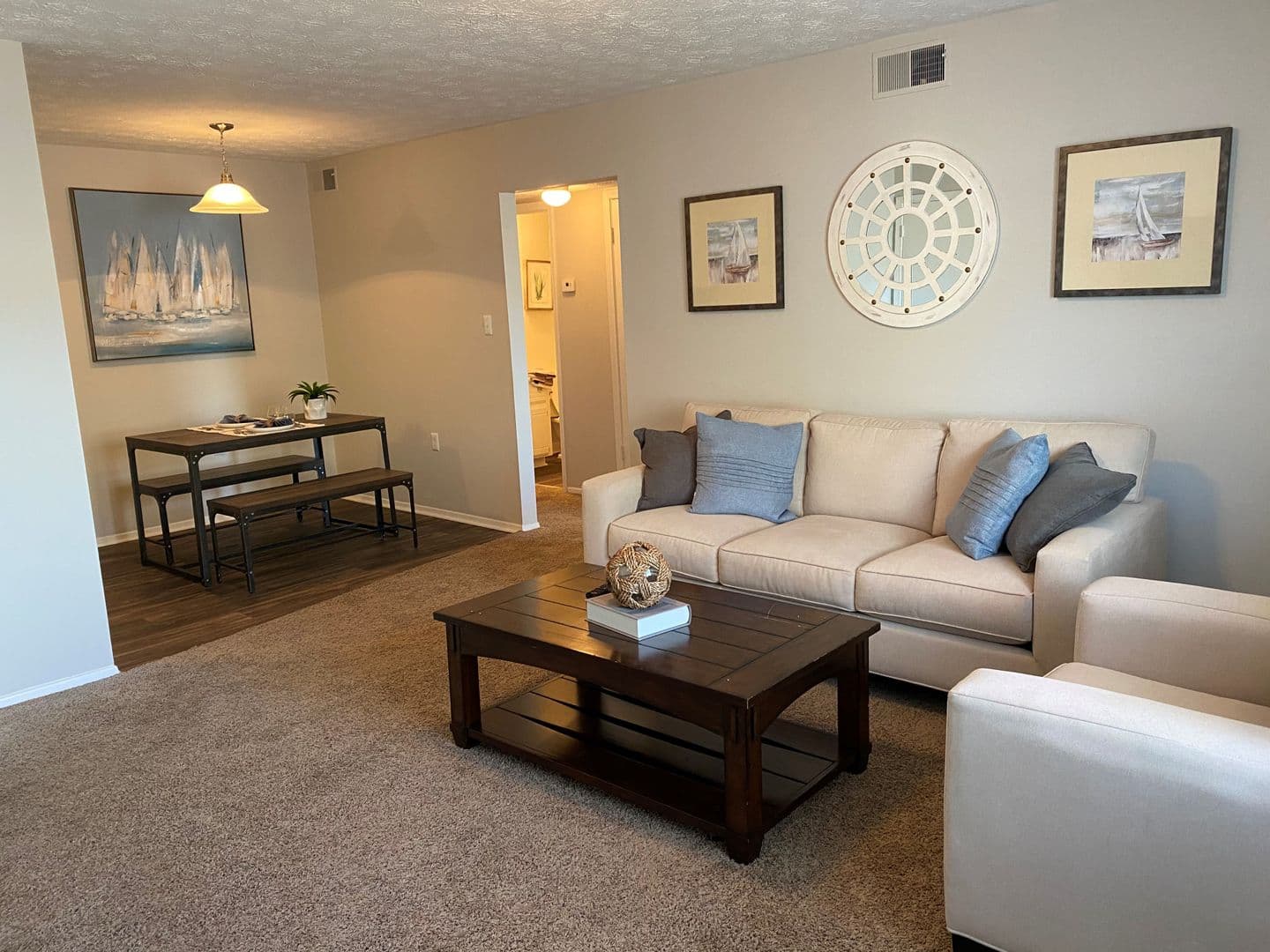 Greenville Apartment: 211 Batesview Dr.