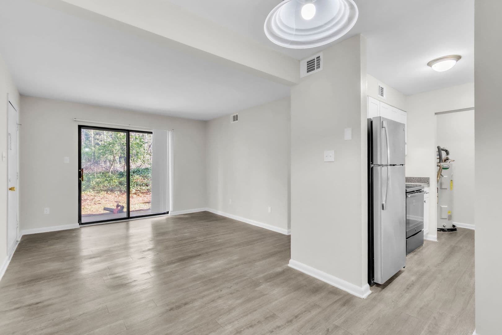 Chesnee Apartment: 208 N. Georgia Ave.