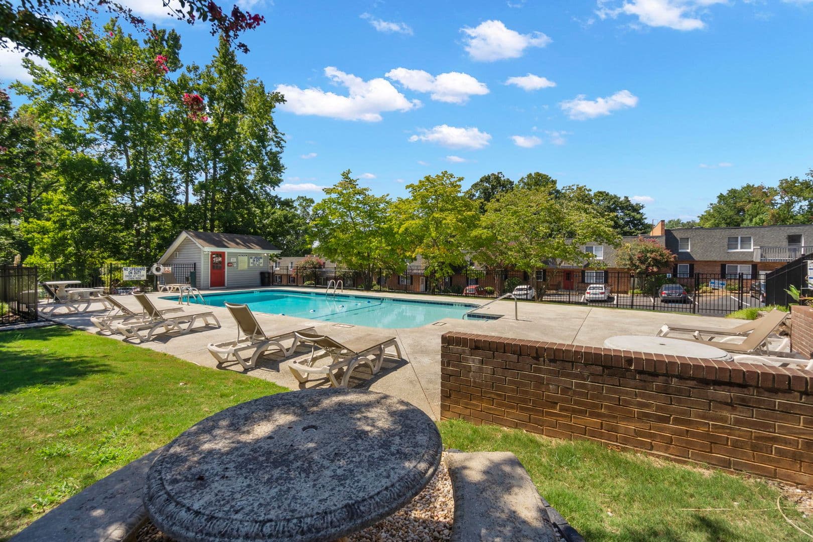 Greenville Apartment: 211 Batesview Dr.
