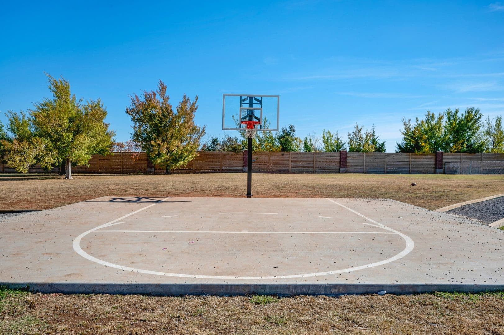 Edmond Apartment: 2500 Thomas Drive