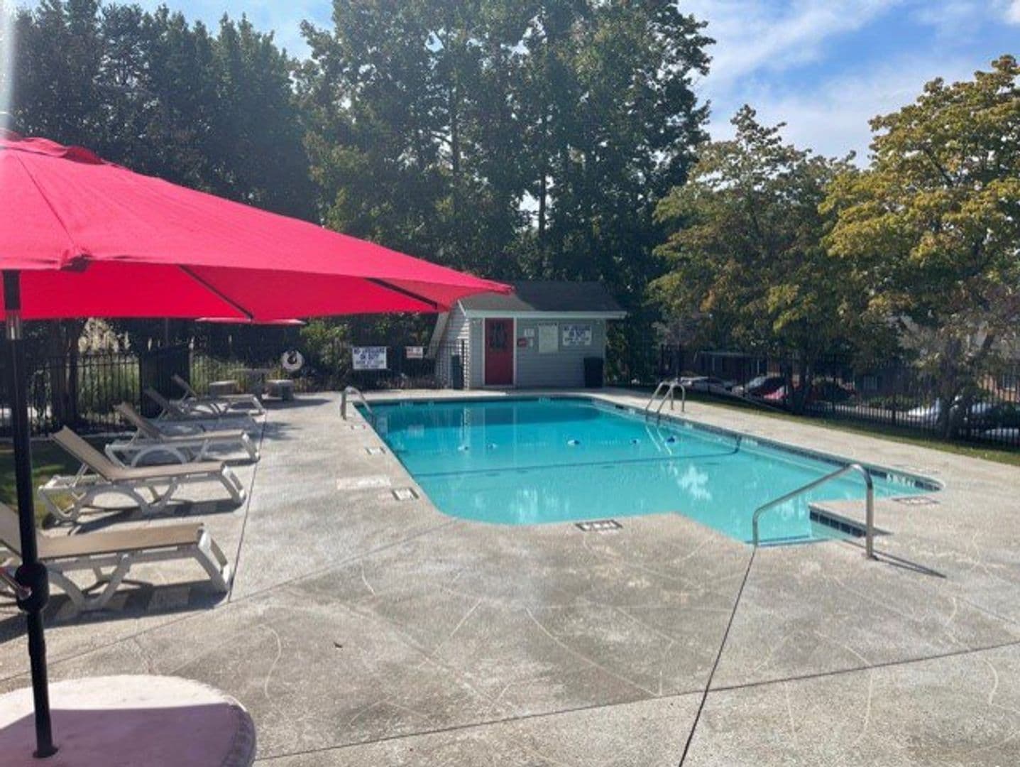 Greenville Apartment: 211 Batesview Dr.