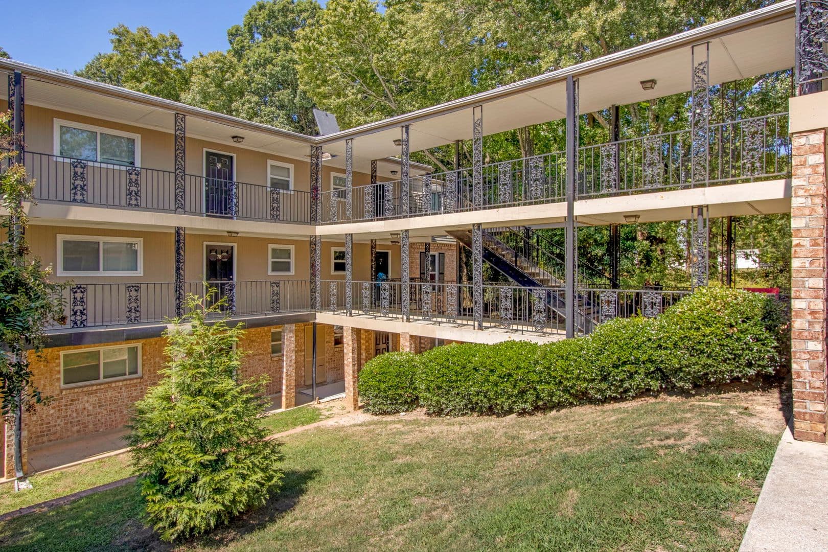 Greenville Apartment: 2413 Wade Hampton Blvd.