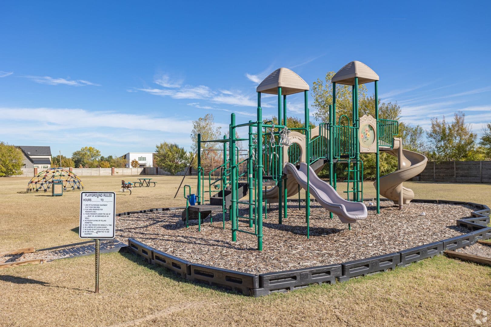 Edmond Apartment: 2500 Thomas Drive