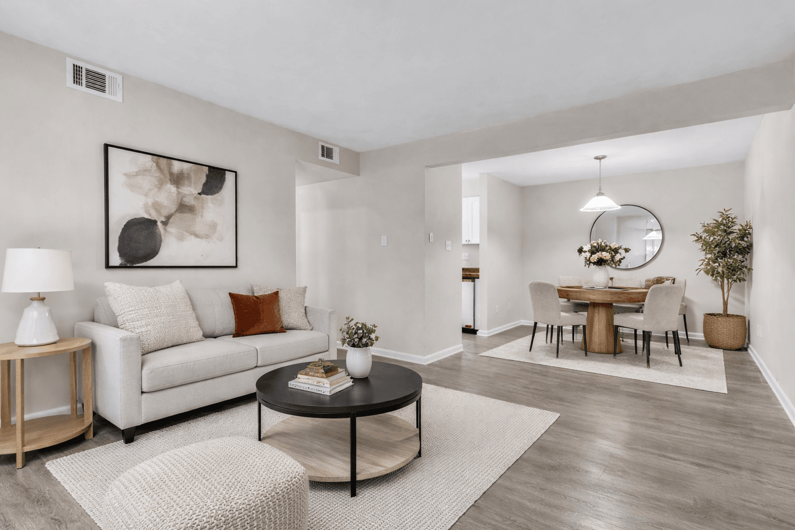 Chesnee Apartment: 208 N. Georgia Ave.