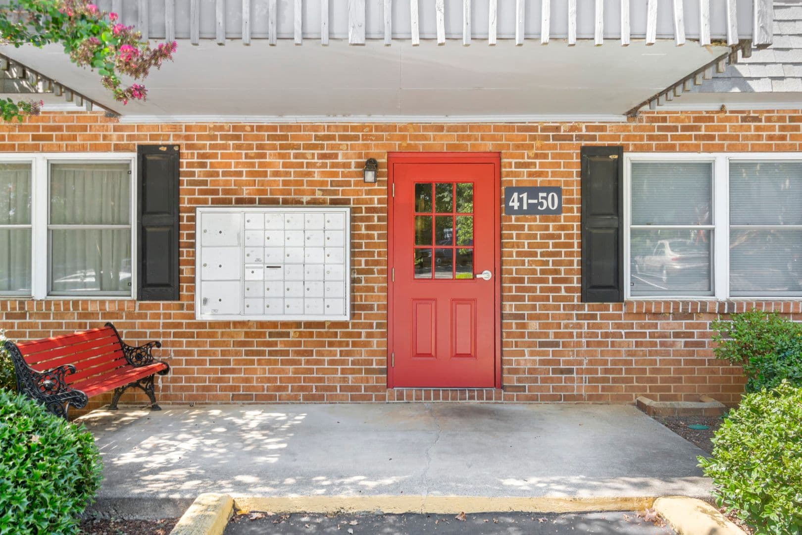 Greenville Apartment: 211 Batesview Dr.