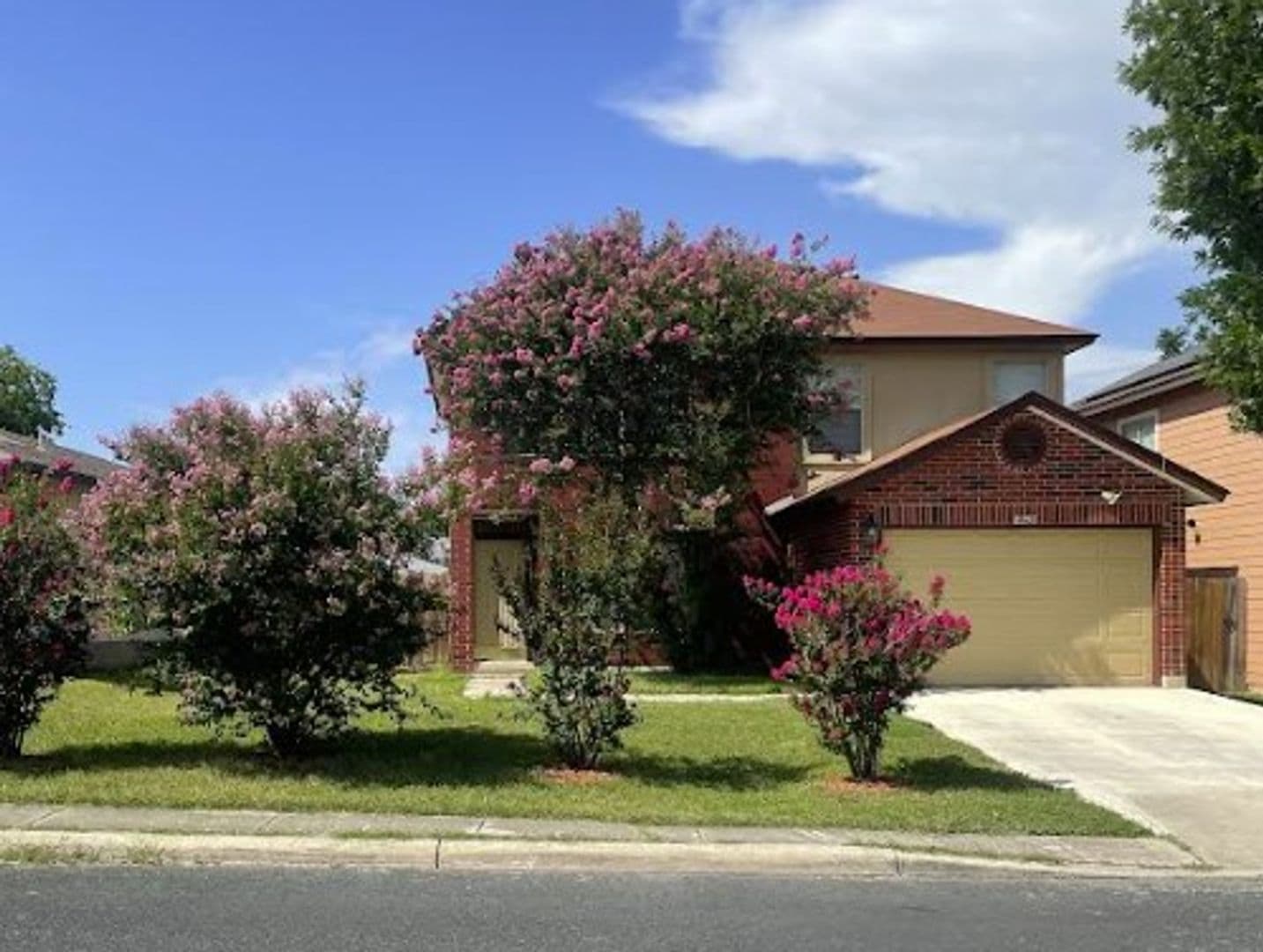 CONVERSE House: 8290 MORNING GROVE