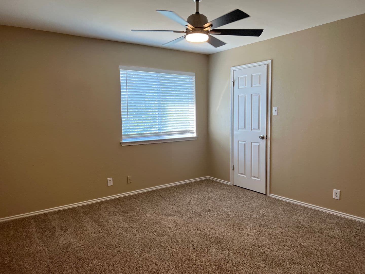 SCHERTZ House: 3648 DIAMOND FALLS