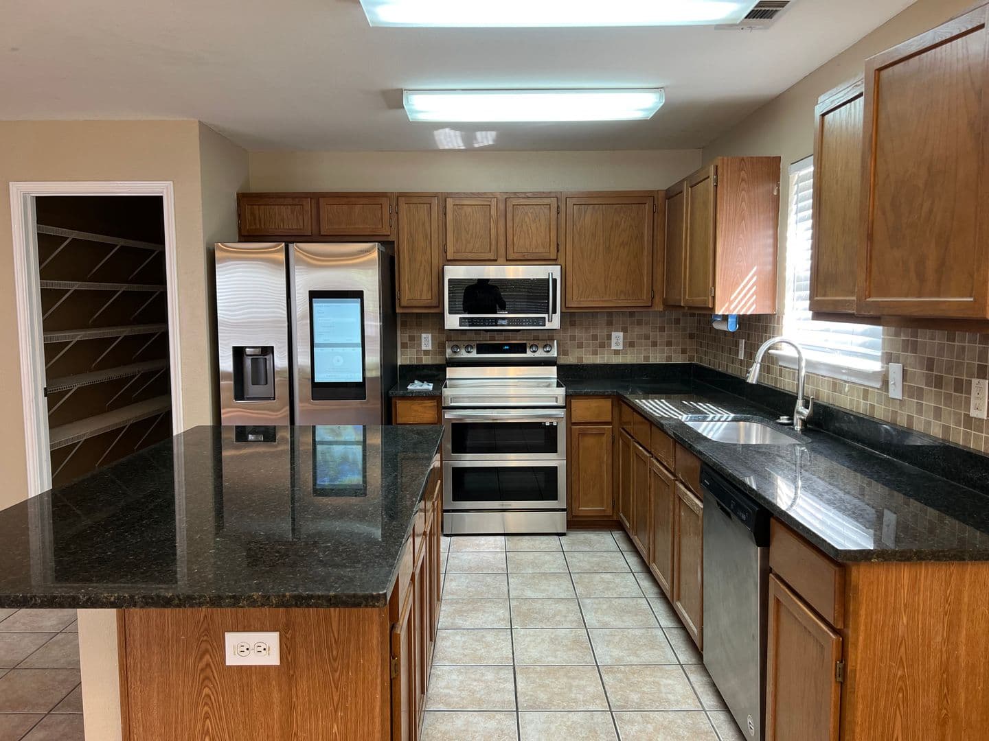SCHERTZ House: 3648 DIAMOND FALLS