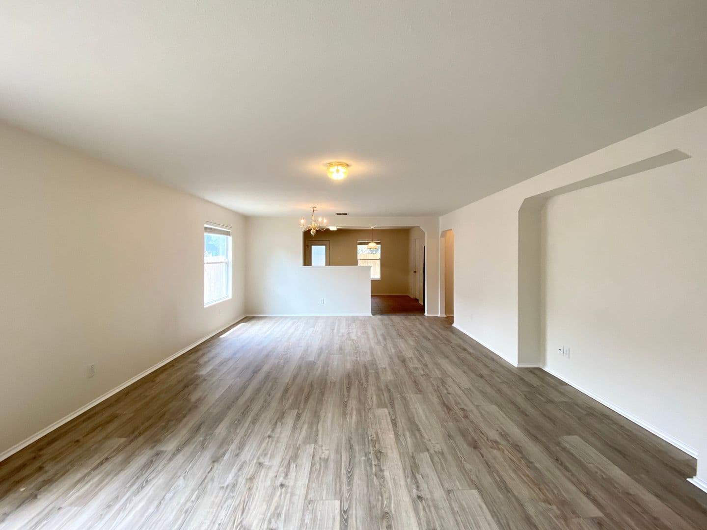 SELMA House: 16511 CABALLO VALLEY