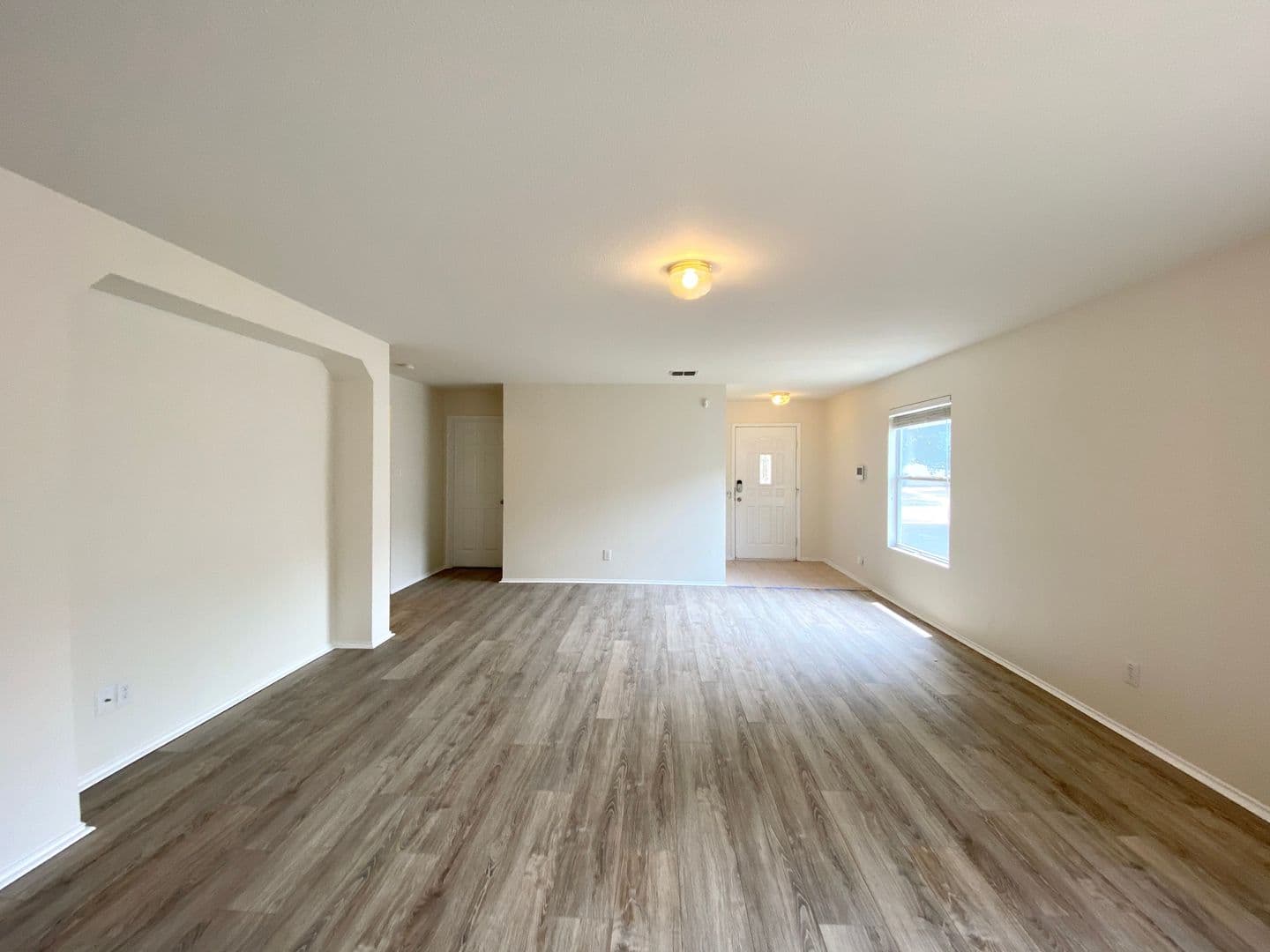 SELMA House: 16511 CABALLO VALLEY