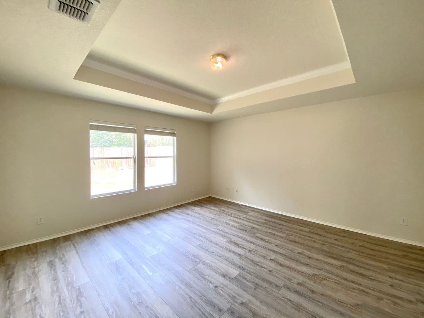 SELMA House: 16511 CABALLO VALLEY