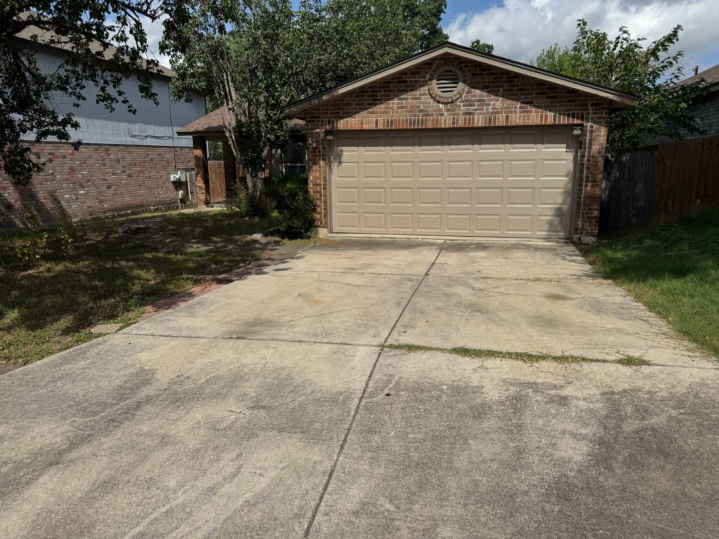 SAN ANTONIO House: 8251 SUNSHINE TRAIL DR