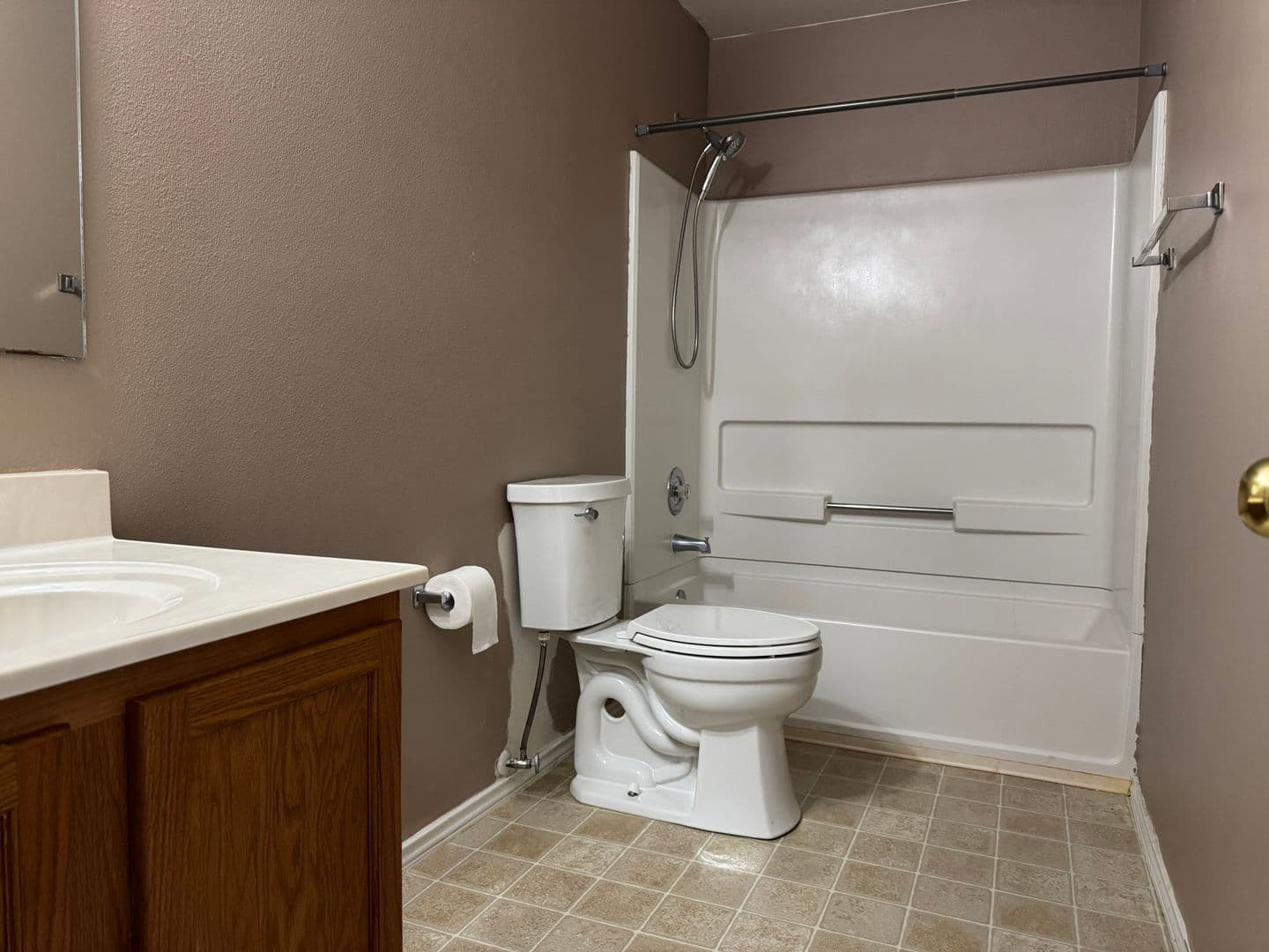 SAN ANTONIO House: 25607 CRIMSON BEAUTY