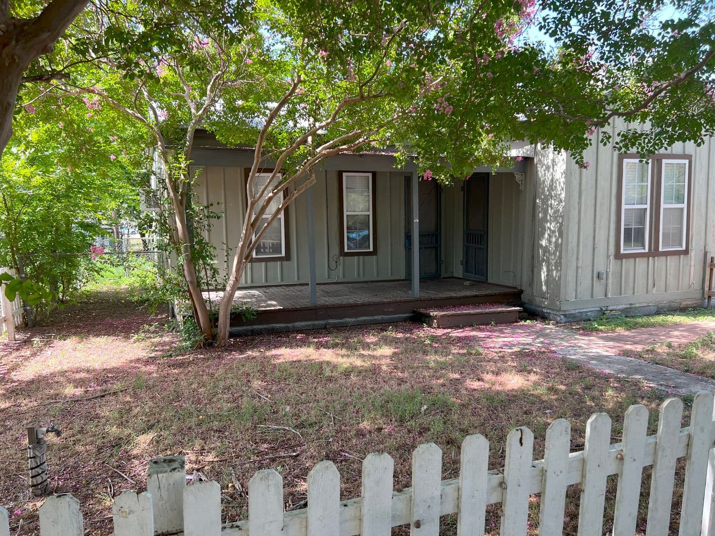 MARION House: 213 W. SCHULZ