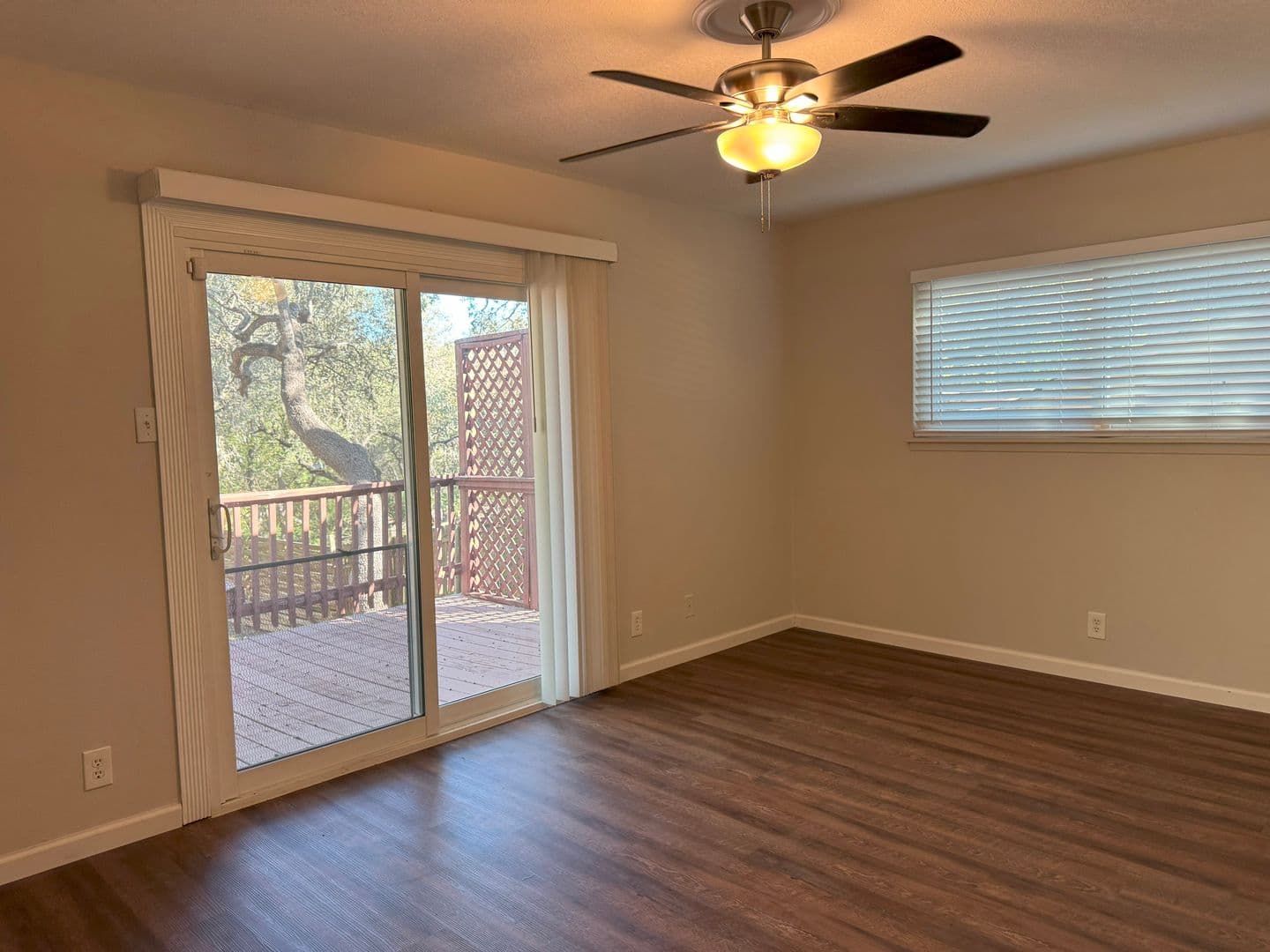 UNIVERSAL CITY House: 1256 CIBOLO TRAIL