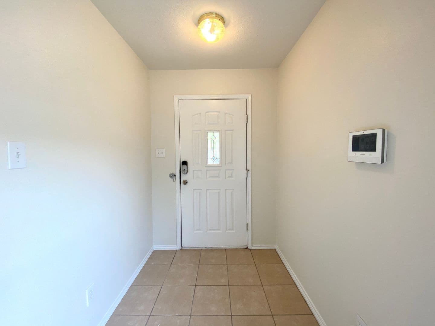 SELMA House: 16511 CABALLO VALLEY