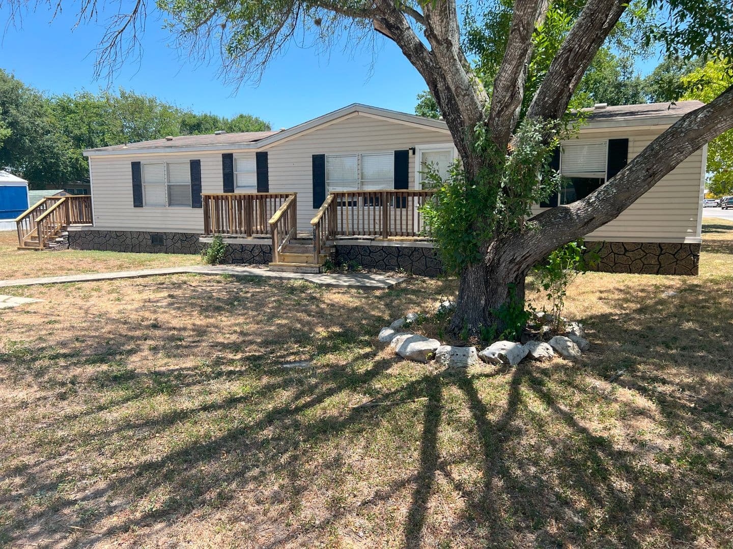 SCHERTZ House: 2006 WINDY POINT