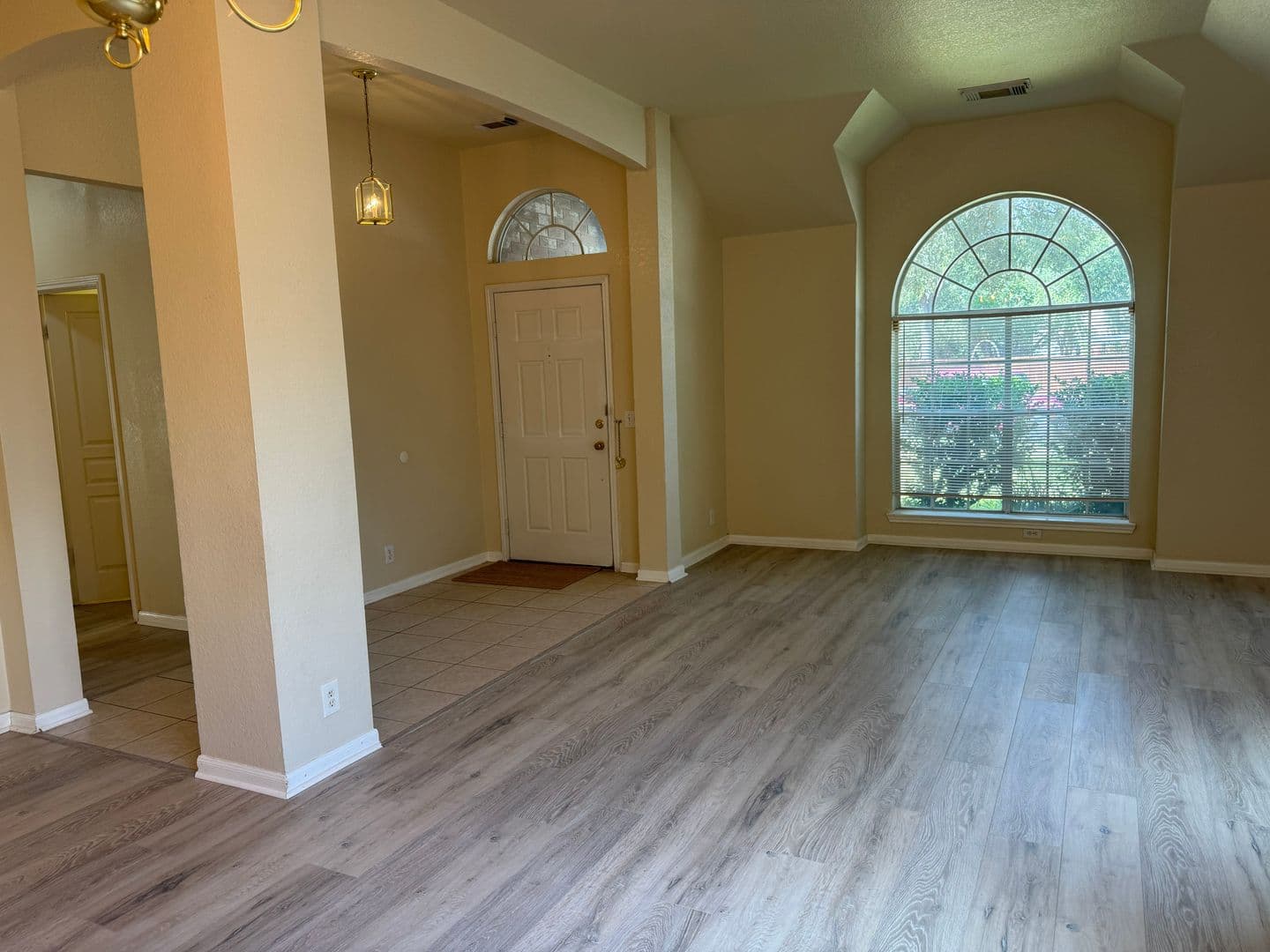 SCHERTZ House: 2520 CRESTED HEIGHTS