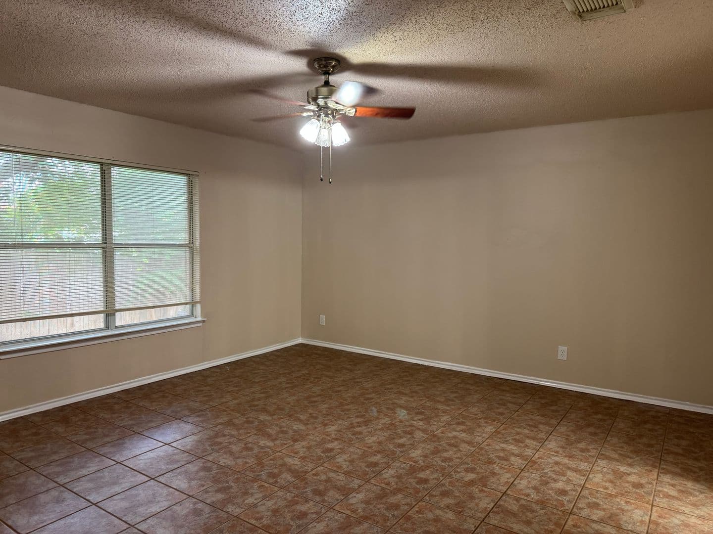 CONVERSE House: 8003 CHESTNUT MANOR DRIVE