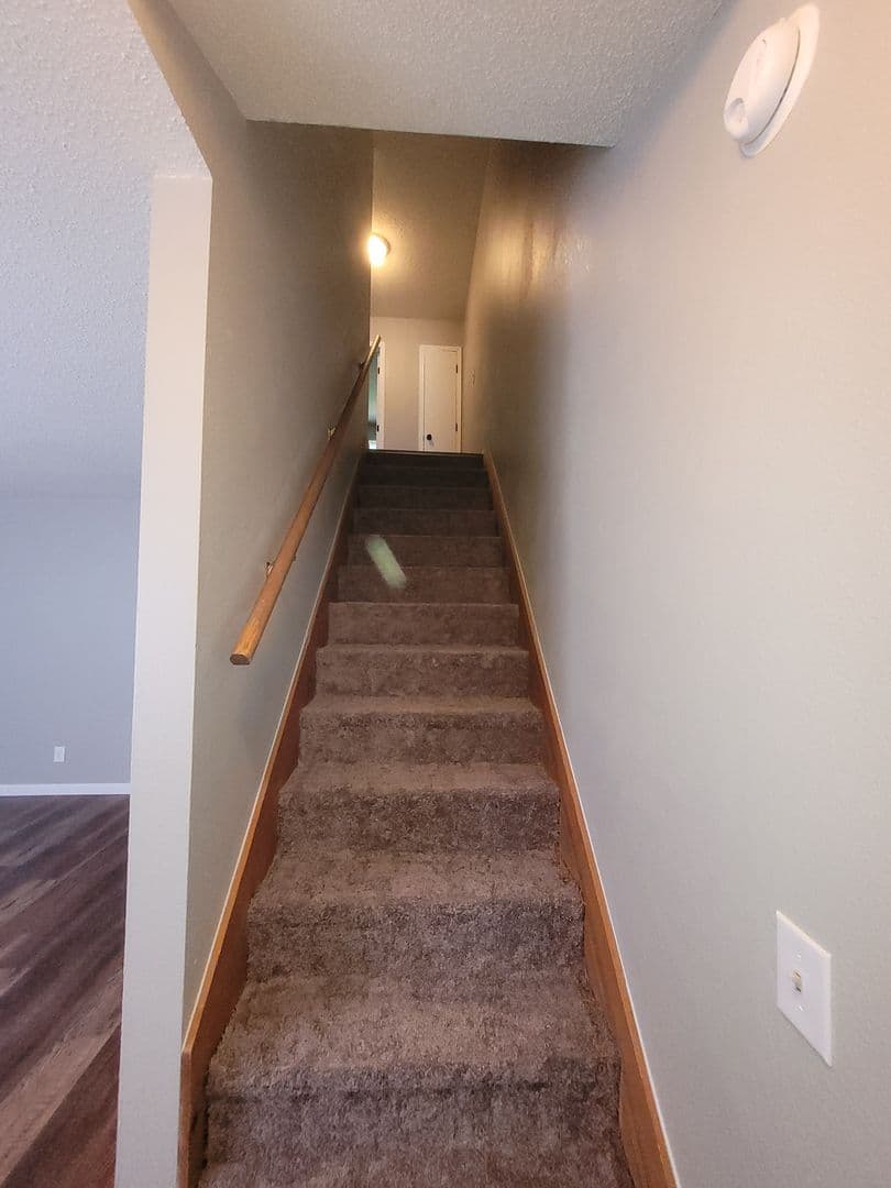 Desloge Apartment: 720 Monroe Street Unit C8