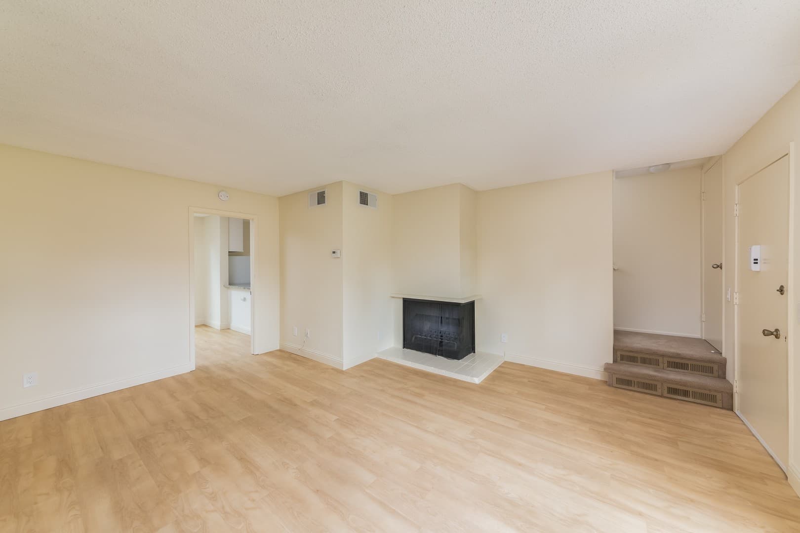 Pleasant Hill Apartment: 630 Tempe Ct