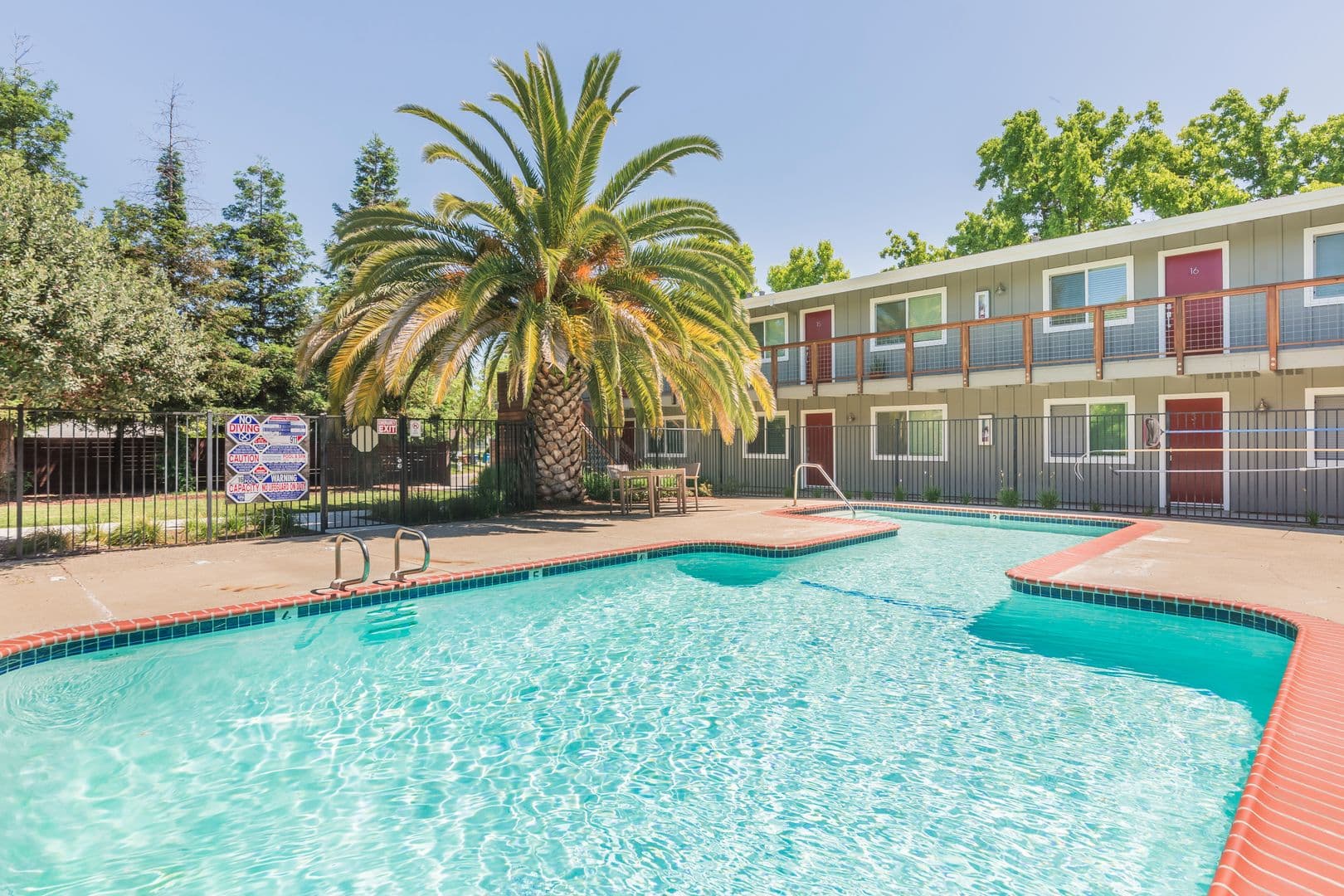 Pleasant Hill Apartment: 85 Santa Barbara Road