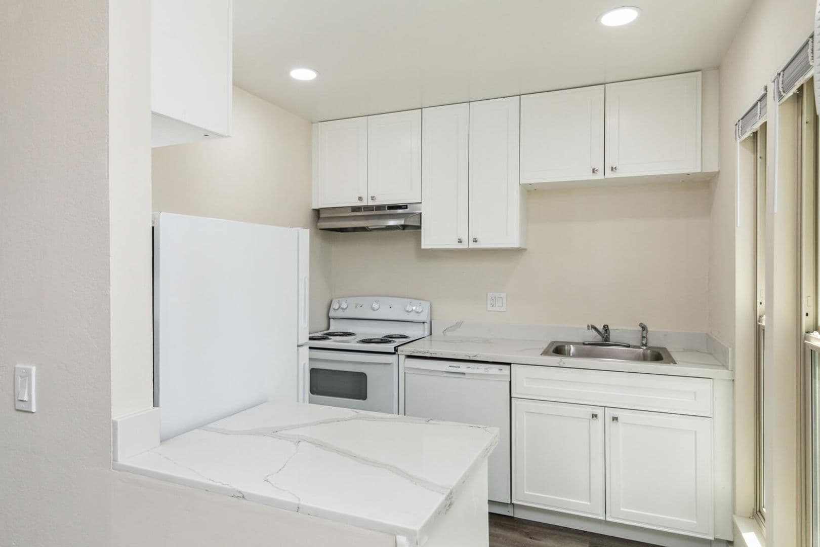 Pleasant Hill Apartment: 630 Tempe Ct