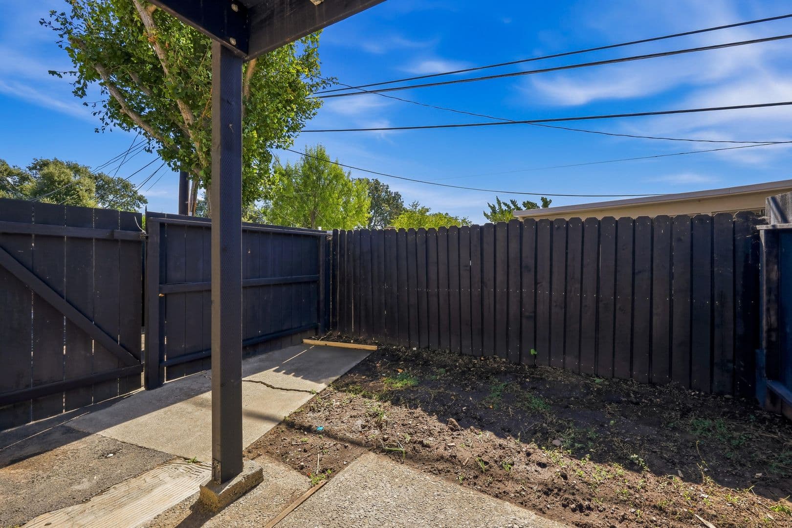 Walnut Creek Apartment: 1980 Desert Circle