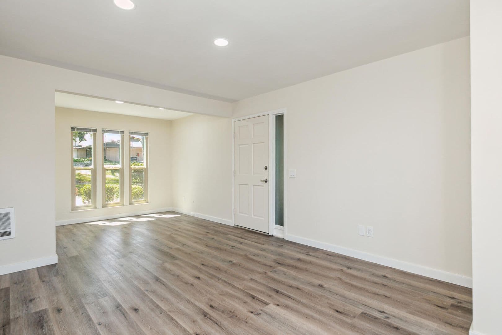 Pleasant Hill Apartment: 630 Tempe Ct