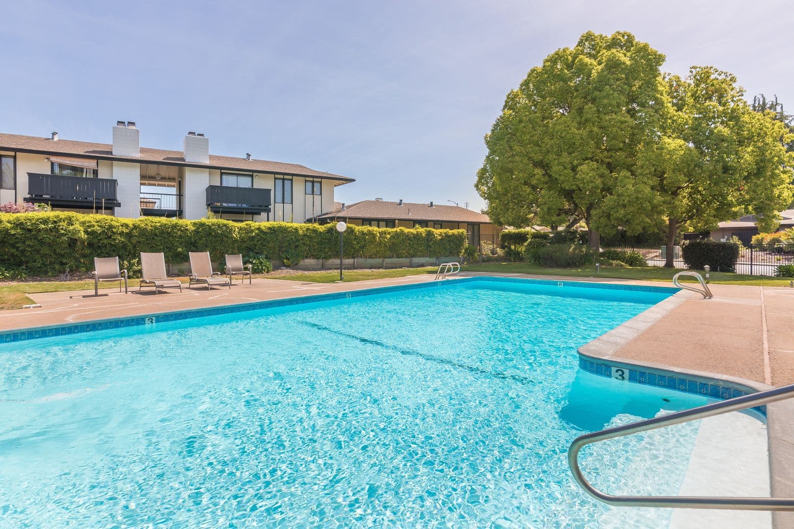 Walnut Creek Apartment: 1980 Desert Circle